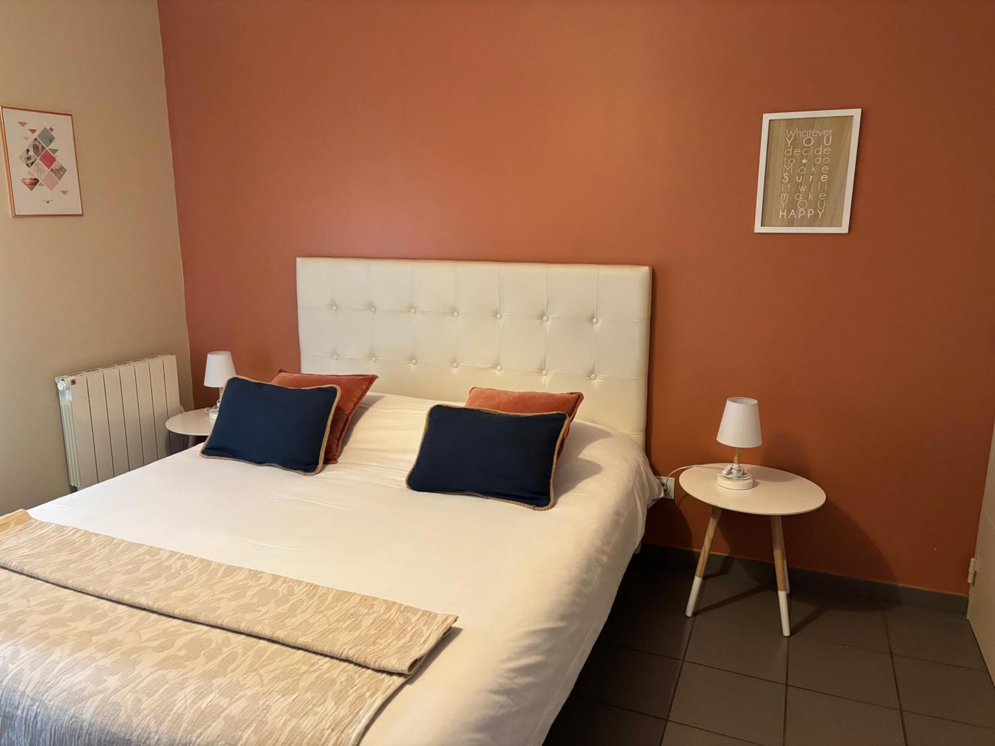 Demeure & Dependance - Chambres D'Hotes Depuis 2012 タッサン・ラ・ドゥミ・リュンヌ エクステリア 写真