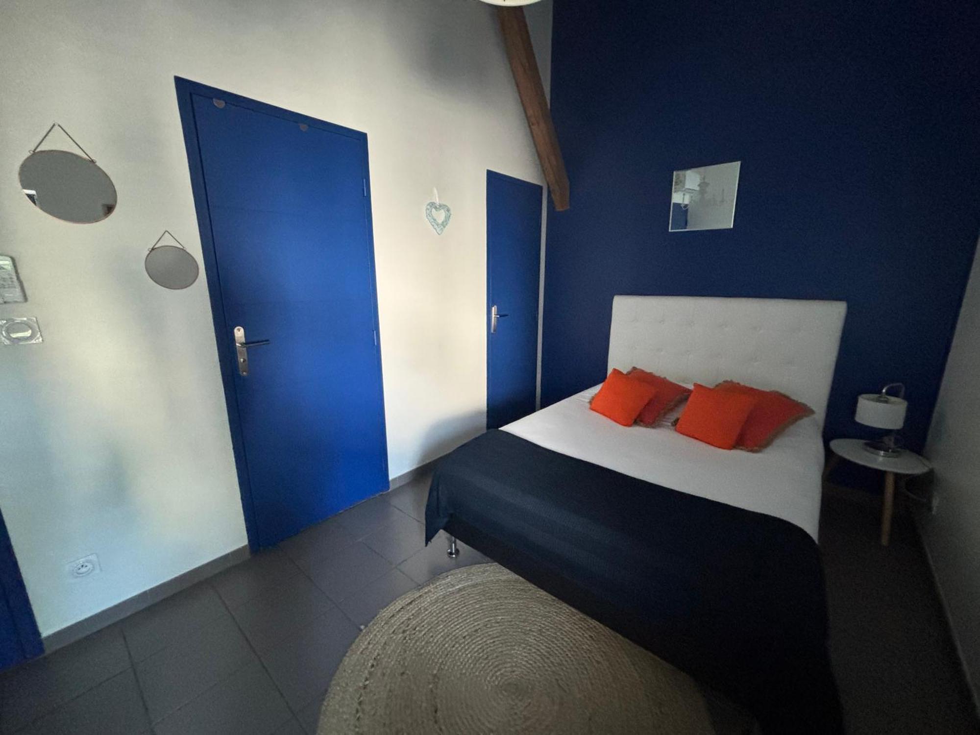 Demeure & Dependance - Chambres D'Hotes Depuis 2012 タッサン・ラ・ドゥミ・リュンヌ エクステリア 写真
