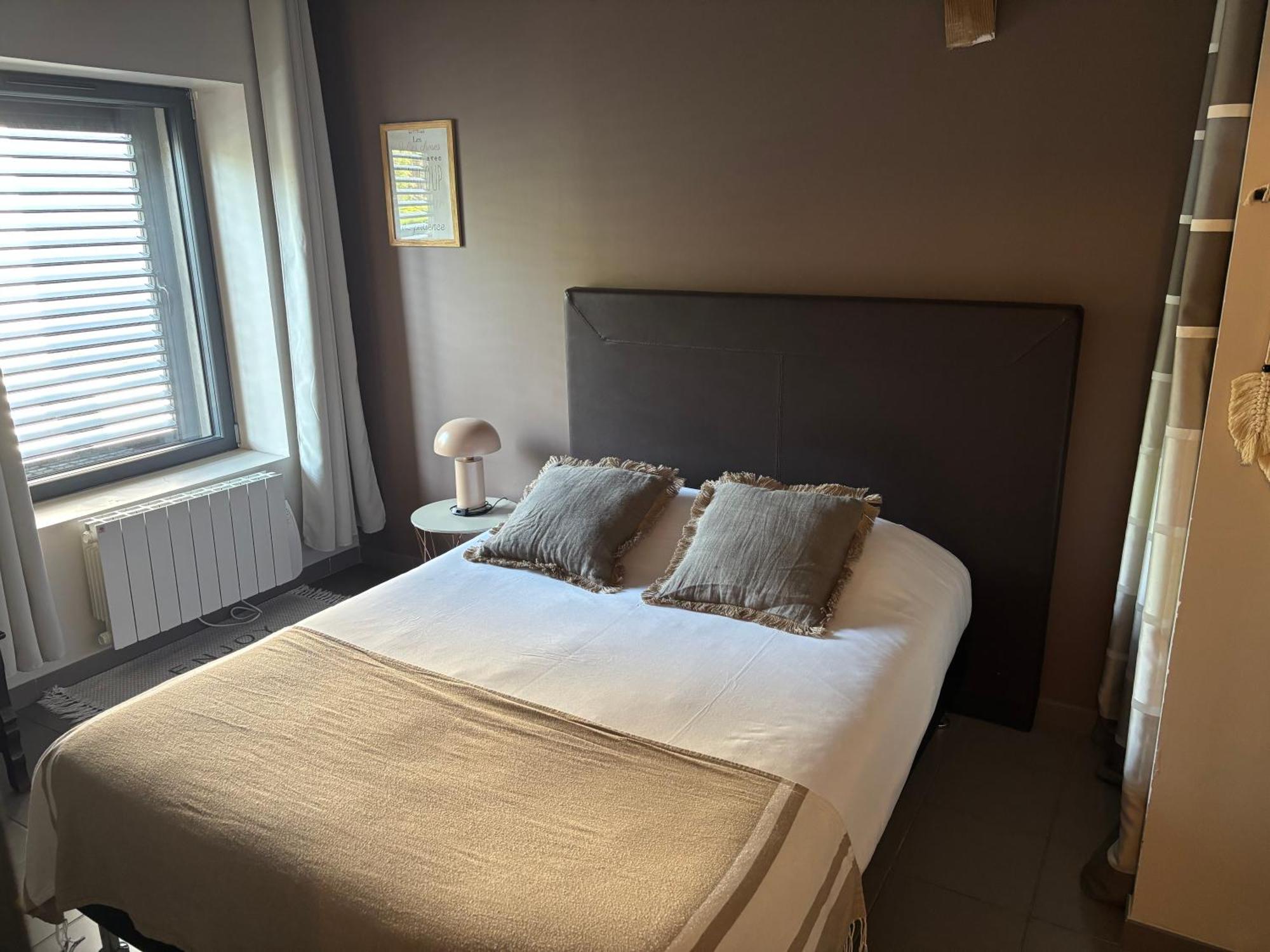 Demeure & Dependance - Chambres D'Hotes Depuis 2012 タッサン・ラ・ドゥミ・リュンヌ エクステリア 写真
